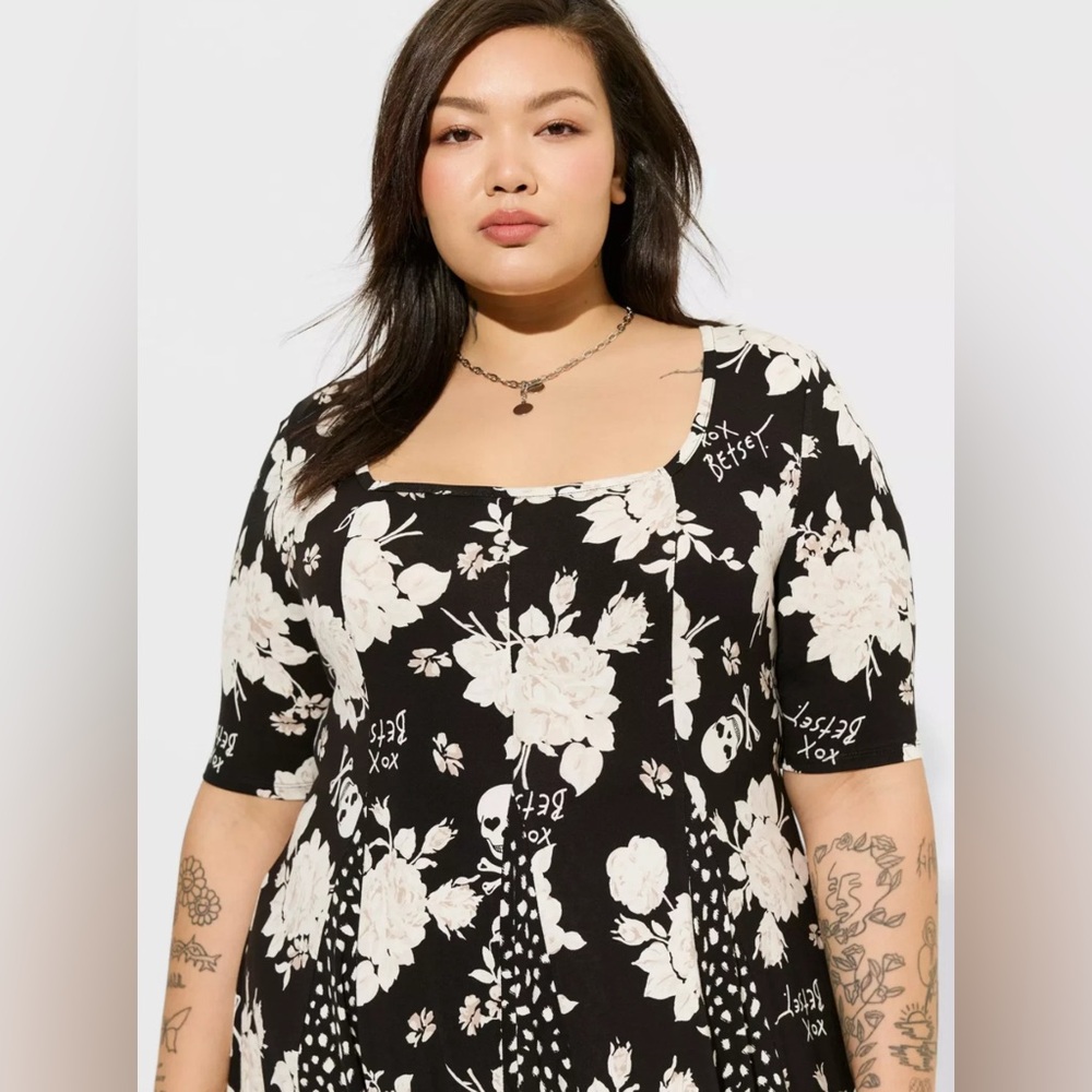 Torrid X Betsy Johnson babydoll dress - Picture 4 of 8